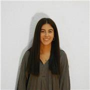Soy Ana, graduada en Filología Inglesa en la Universidad de Sevilla. Poseo Máster en Formación del Profesorado en ESO, Bachillerato, FP y Enseñanza de Idiomas con especialidad en Inglés. Tengo experiencia previa en academia de Inglés  English Time School